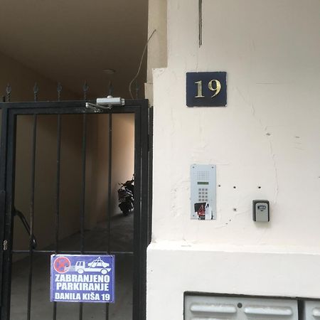 Apartman Kristina Free Parking נובי סאד מראה חיצוני תמונה