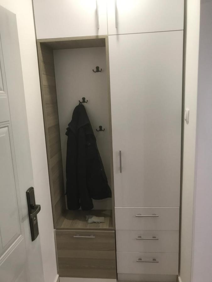 Apartman Kristina Free Parking נובי סאד מראה חיצוני תמונה
