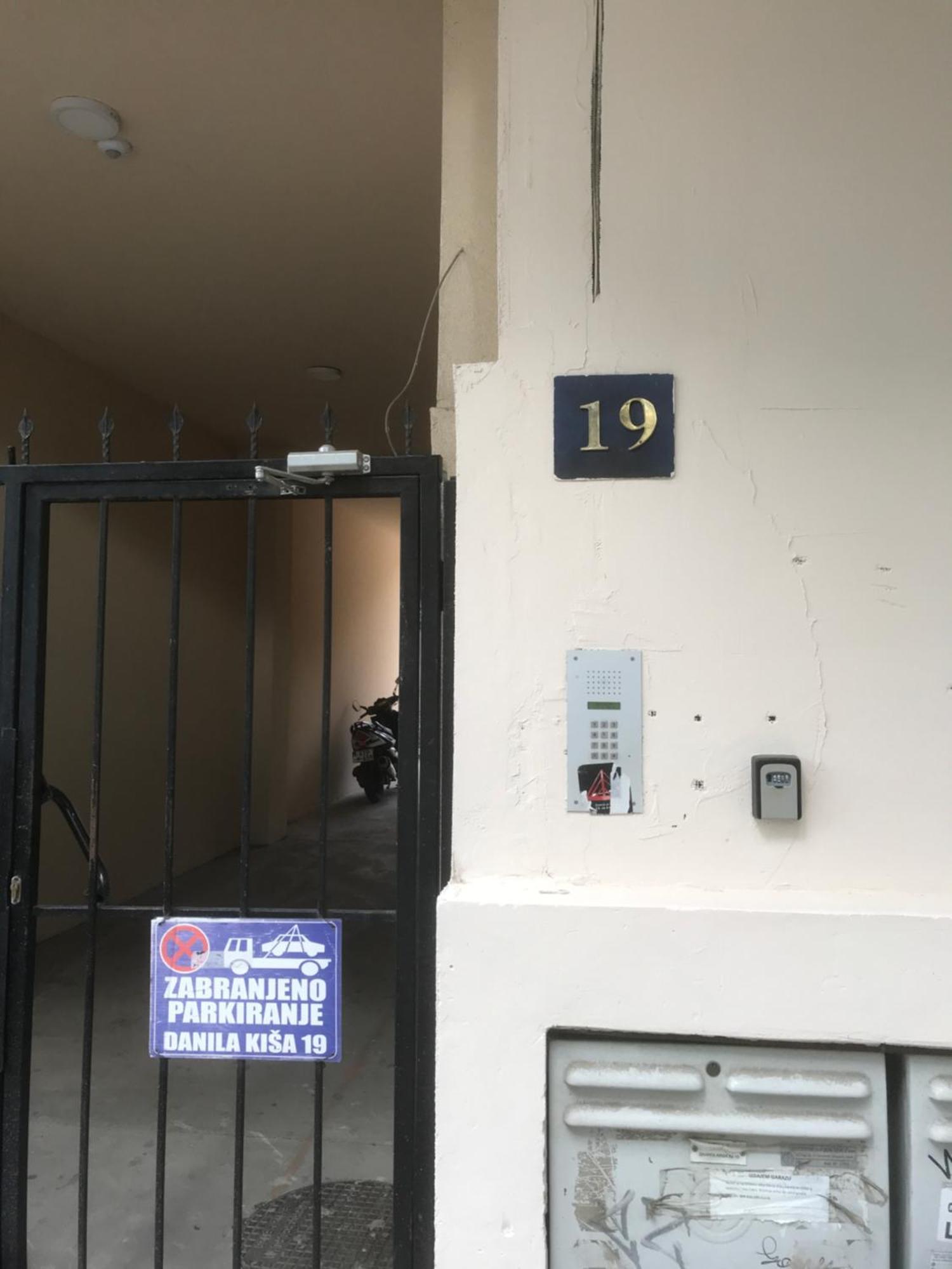 Apartman Kristina Free Parking נובי סאד מראה חיצוני תמונה